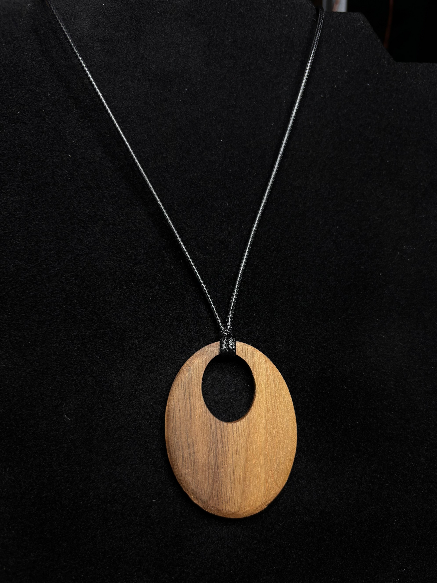 Handcrafted Walnut Oval Pendant Necklace – Artisan Wood Statement Jewelry – Earthbound Echoes